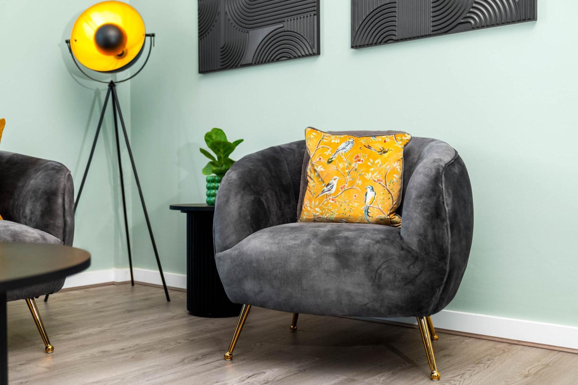 Stylish Near Centre - Secure Parking 1sh Apartment